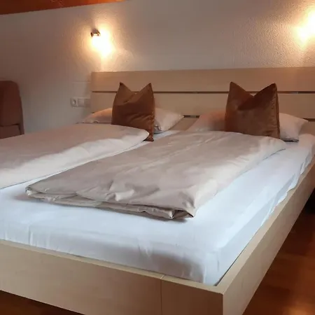 Affittacamere Haus Erna Schoppernau